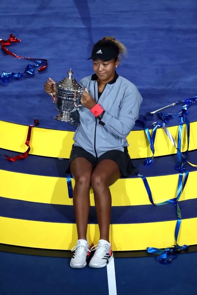 包含大坂直美回归赛场,败北首场状态亮眼,瑞士队观众沸腾!的词条 包含大坂直美回归赛场,败北首场状态亮眼,瑞士队观众沸腾!的词条